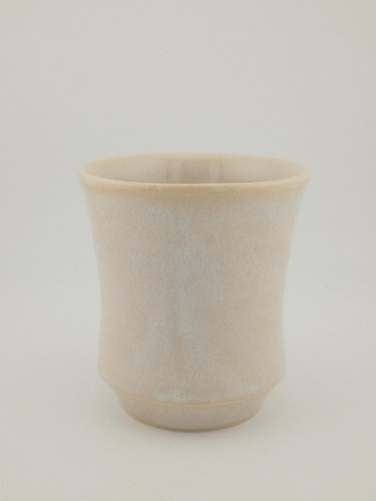 Curved cup